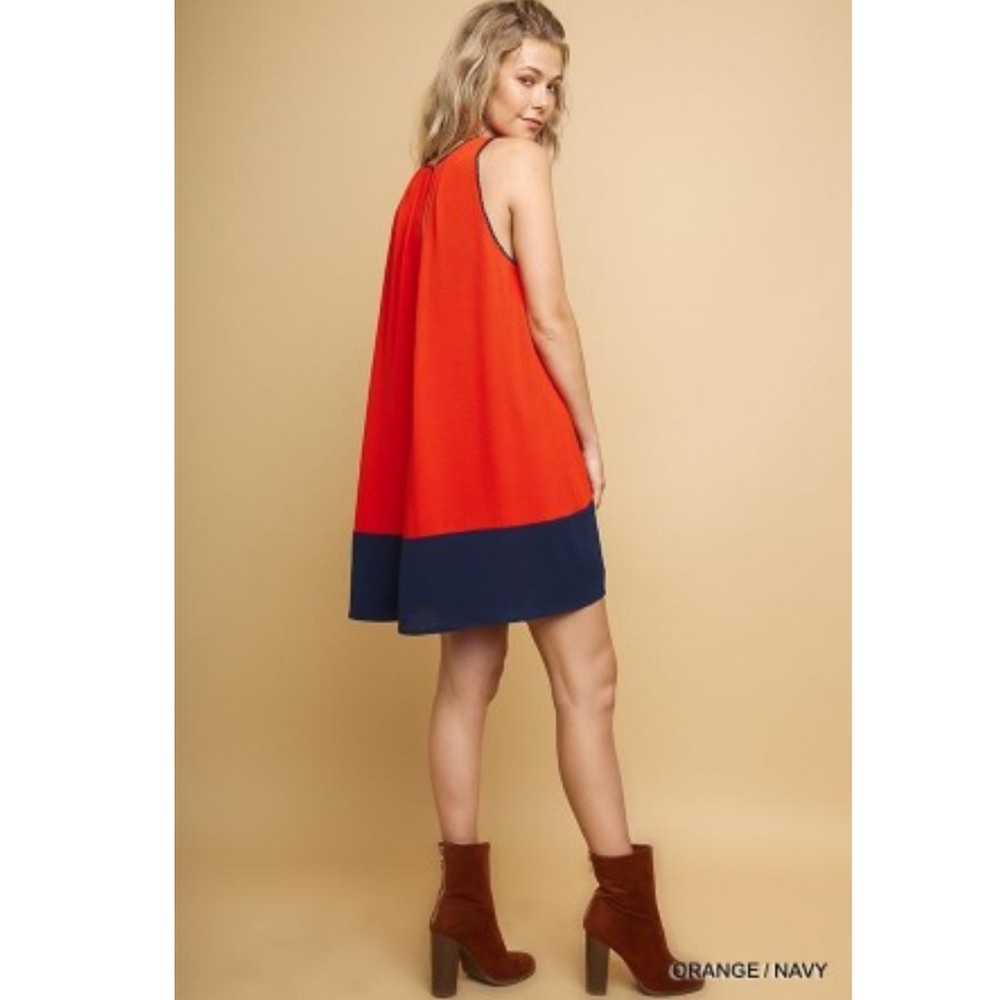 1 left! 🔥 Umgee Orange & navy sleeveless dress 🍊